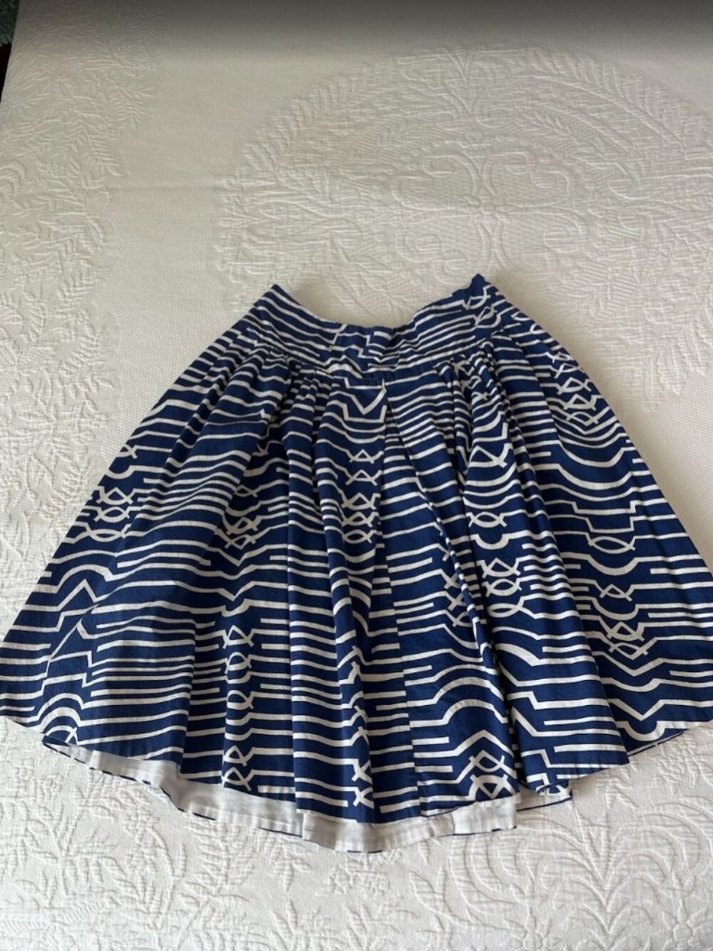 Maeve Anthropologie Blue and White Skirt Sz 4